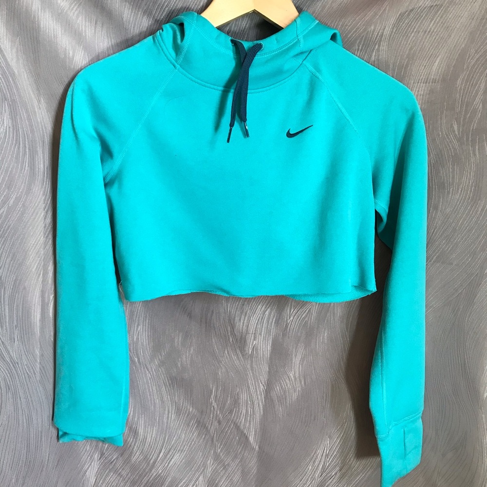 COPY - Nike cropped hoodie